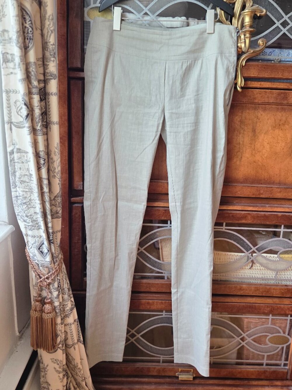 Beautiful Sarah Pacini Slim Leg Pants 73% Linen